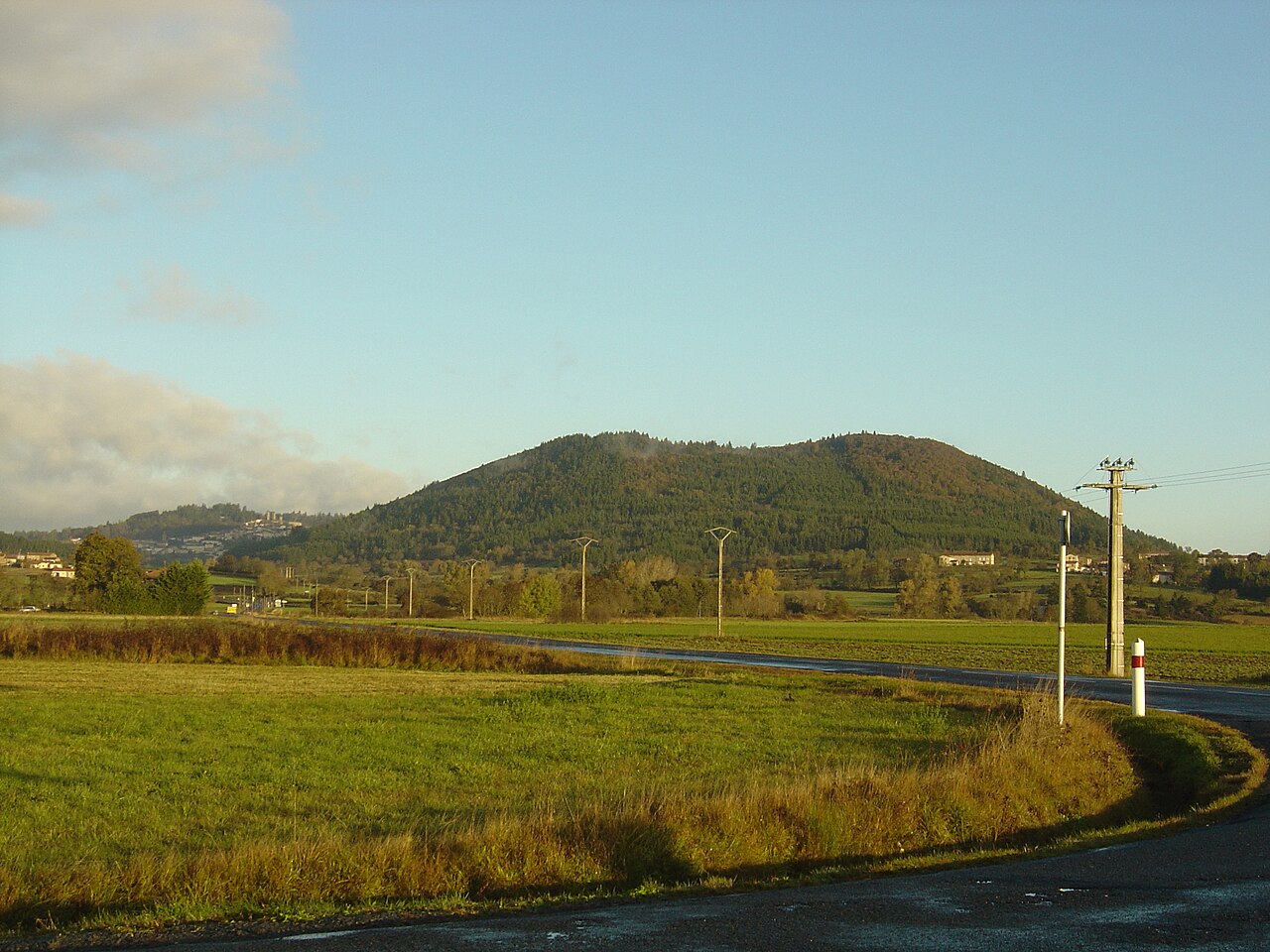 Mont Bar et village d’Allègre