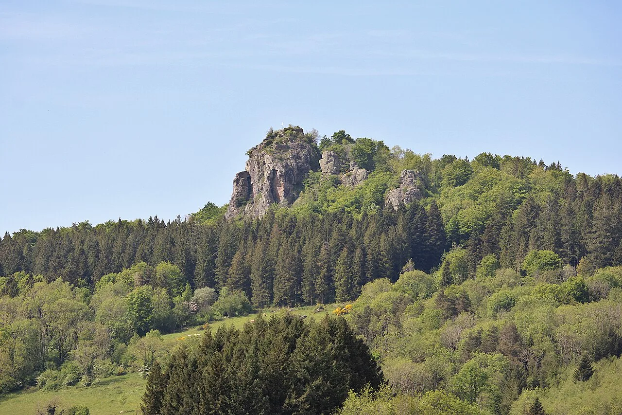 Rocher Saint-Vincent vu depuis Lavoine